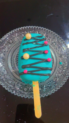 Cakesicles